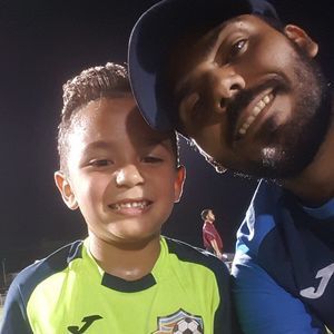 Meet your Posher, Emmanuel